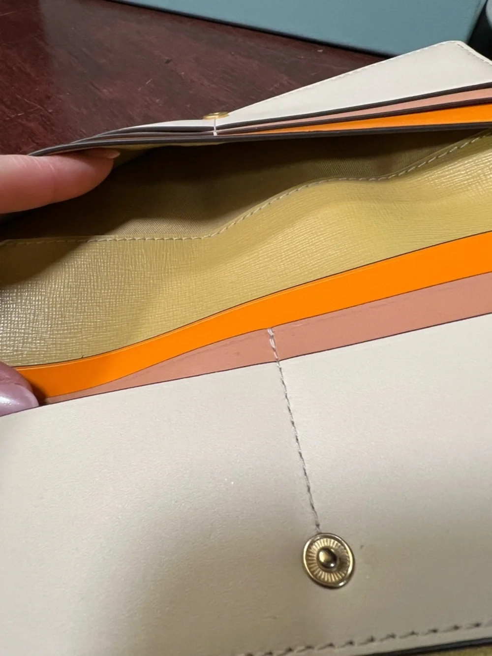 Tory Burch Light Yellow Robinson Colorblock Wallet - Picture 7 of 9